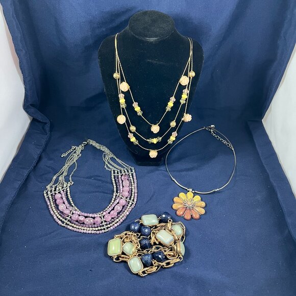 New York & Co Set Of 4 Fashion Necklaces Multilayered & Statement Designs Beaded - Picture 1 of 6
